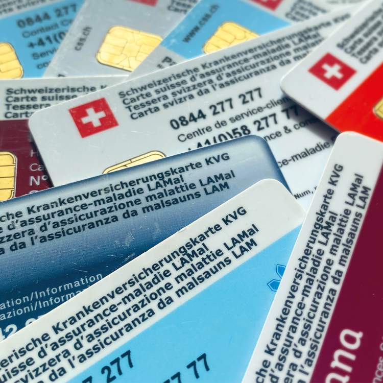 visuel cartes d'assurance